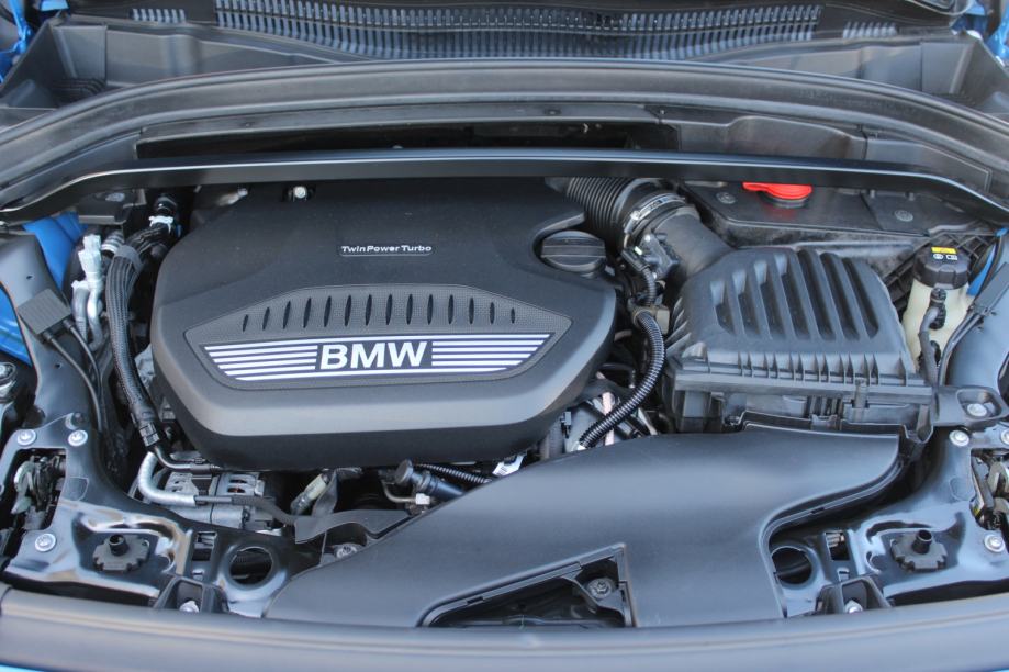 BMW X2 18d AUTOMATIK M-PAKET, ALU 19, LED, KOŽA, NAVIGACIJA, GARANCIJA, fotografija 16