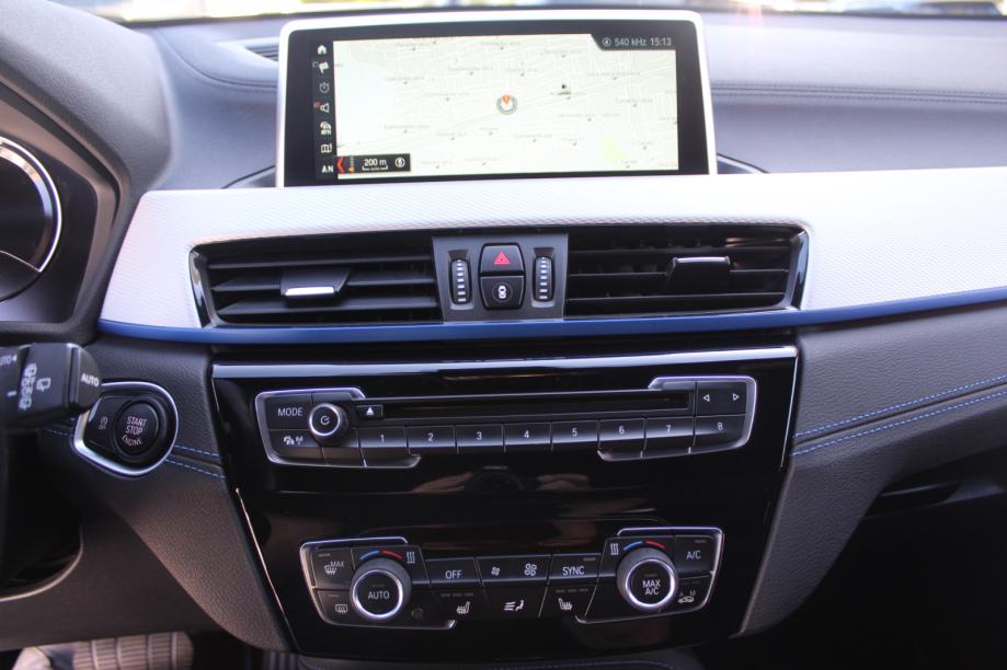 BMW X2 18d AUTOMATIK M-PAKET, ALU 19, LED, KOŽA, NAVIGACIJA, GARANCIJA, fotografija 12