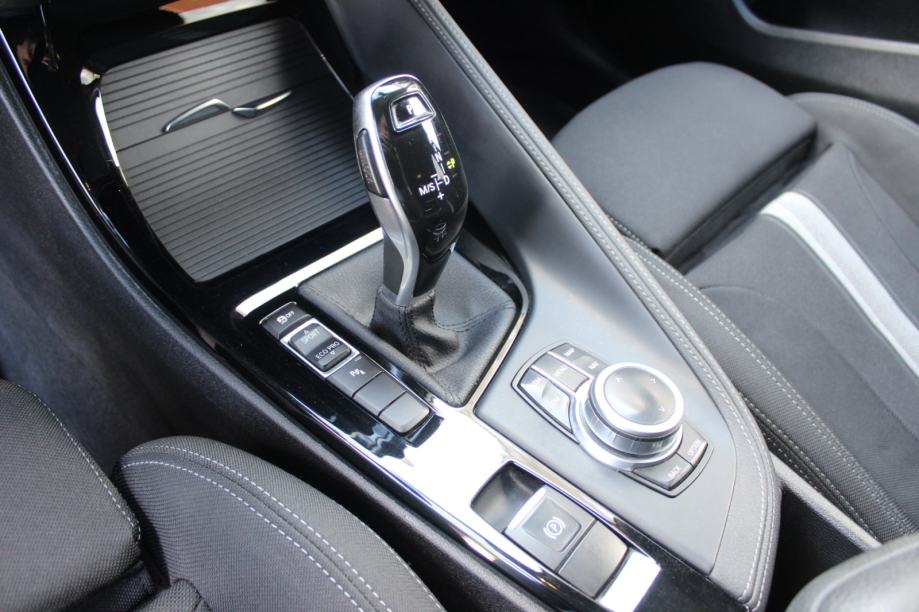 BMW X2 18d AUTOMATIK, NAVIGACIJA, LED, KAMERA, ALU 18", GARANCIJA., fotografija 13