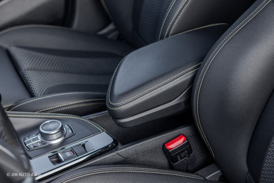 BMW X2 2.0d, M Sport, Velika Navi, manualac, 2̵1̵.̵9̵0̵0̵€̵ → 21.000€, fotografija 17