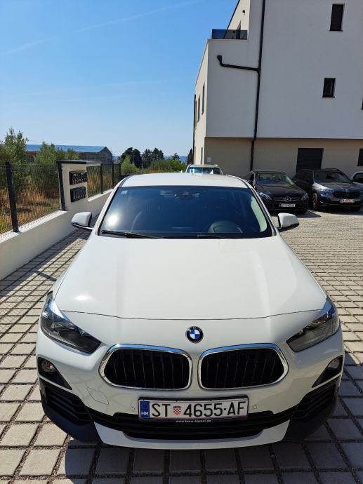 BMW X2 sDrive18d~ODLIČAN~SAMO 110 000 KM, fotografija 2