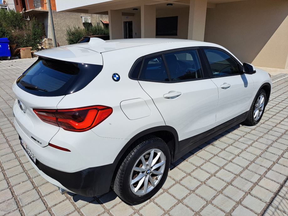 BMW X2 sDrive18d~ODLIČAN~SAMO 110 000 KM, fotografija 5