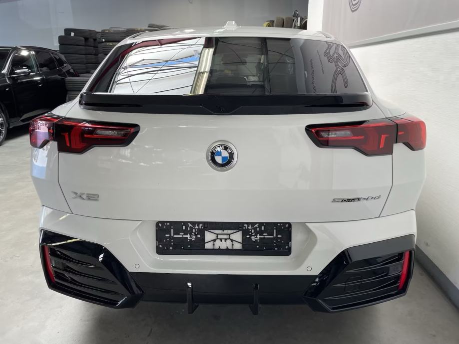 BMW X2 sDrive20d automatik,m spoet,panorama,iconic, fotografija 2