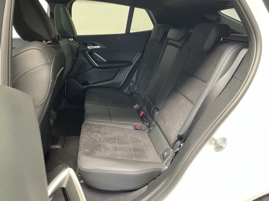BMW X2 sDrive20d automatik,m spoet,panorama,iconic, fotografija 7