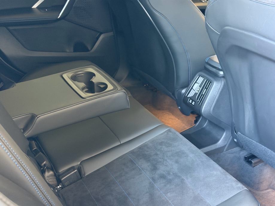 BMW X2 sDrive20i automatik M sport, fotografija 17