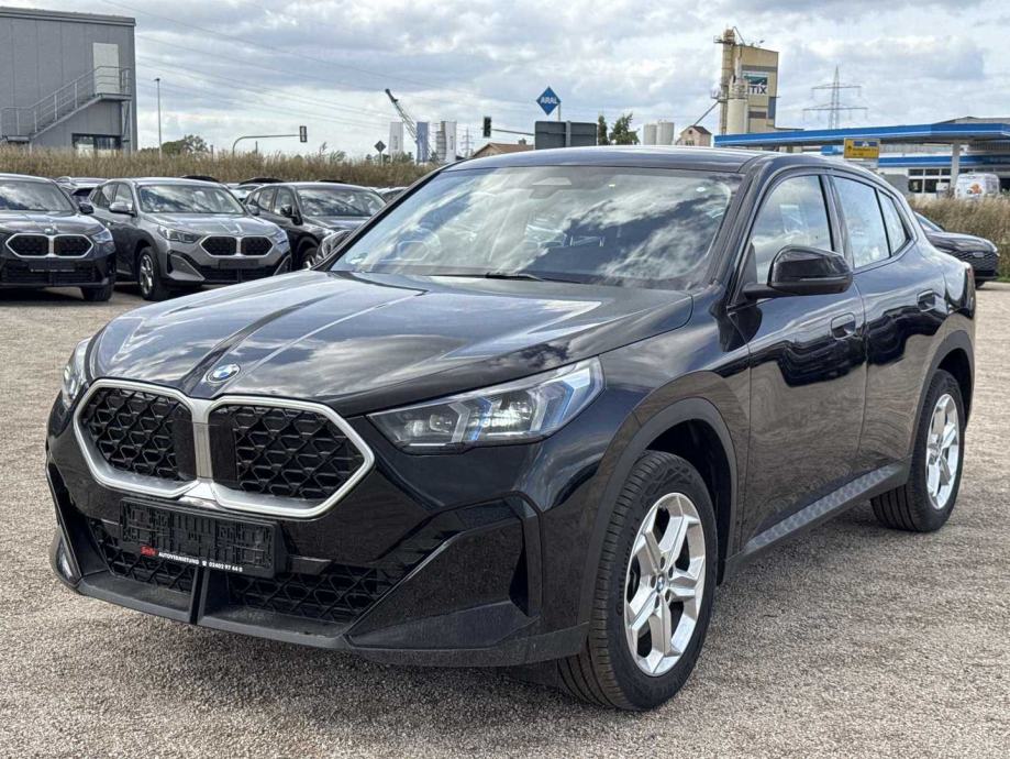 BMW X2 sDrive20i automatik, fotografija 3