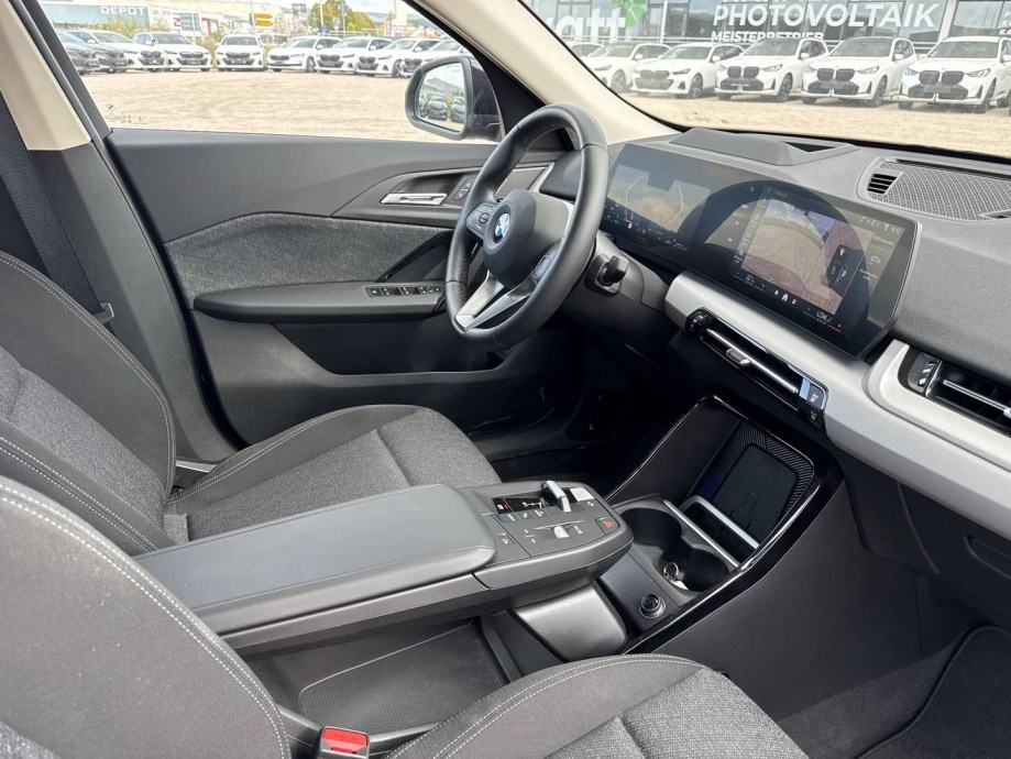 BMW X2 sDrive20i automatik, fotografija 9
