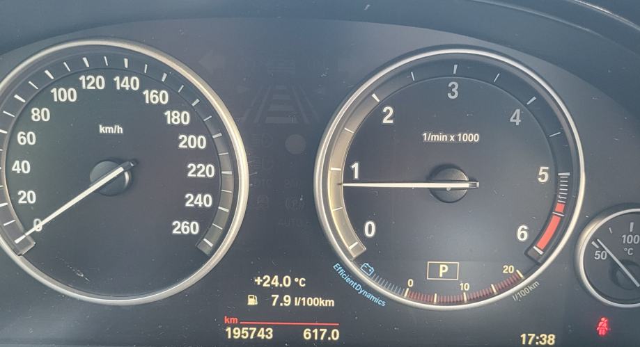 BMW X3 18d automatik, fotografija 4