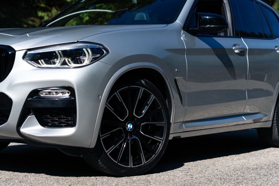 Bmw X3 2.0d xdrive, reg 08/2027, servisna, fotografija 5