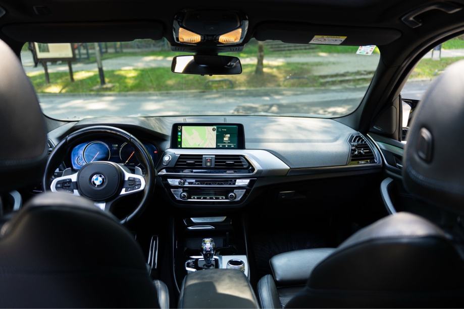 Bmw X3 2.0d xdrive, reg 08/2027, servisna, fotografija 18