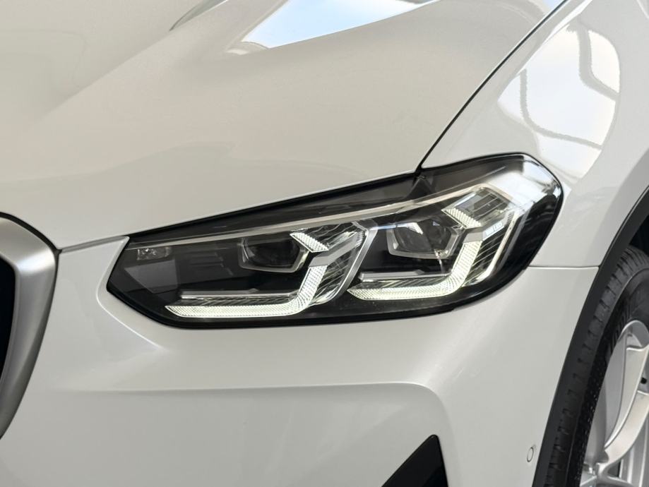 BMW X3 sDrive18d AUTOMATIK•GRIJ/HLAĐ SJ•PANO•JAMSTVO24•LEASING0%UČEŠĆA, fotografija 8