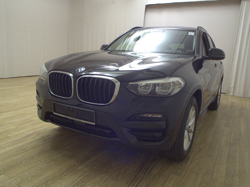 BMW X3 xDrive20d Advantage • HUD • digitalni instrumenti, fotografija 2