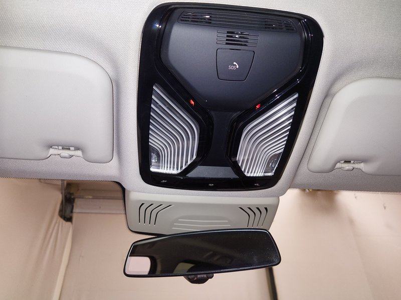 BMW X3 xDrive20d Advantage • HUD • digitalni instrumenti, fotografija 13