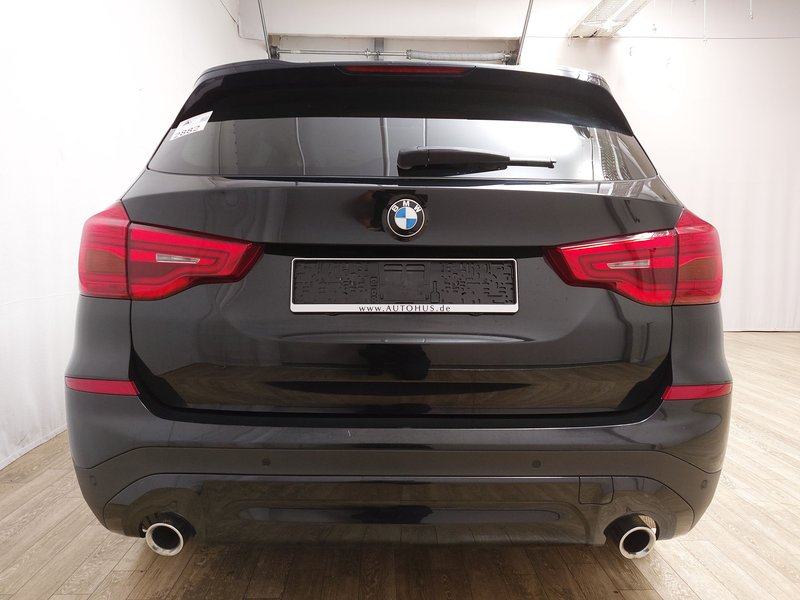 BMW X3 xDrive20d Advantage • HUD • digitalni instrumenti, fotografija 14