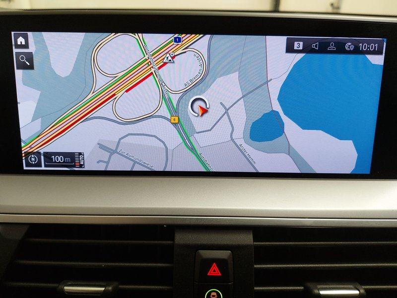 BMW X3 xDrive20d Advantage • HUD • digitalni instrumenti, fotografija 18