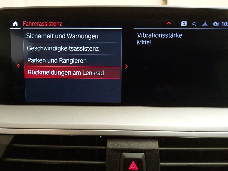 BMW X3 xDrive20d Advantage • HUD • digitalni instrumenti, fotografija 20