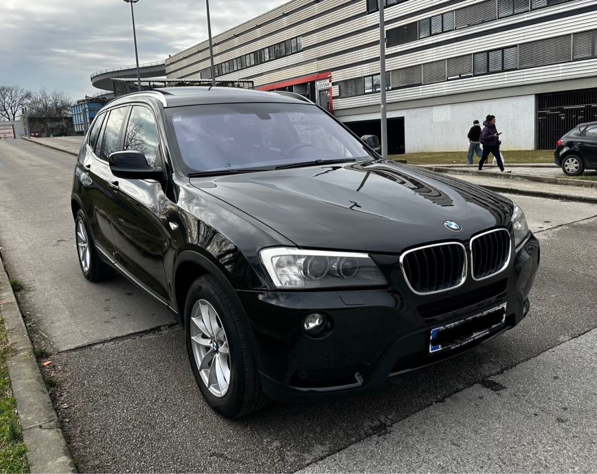 BMW X3 xDrive20d Reg 09/2027 Panorama Navigacija Alu felge, fotografija 3