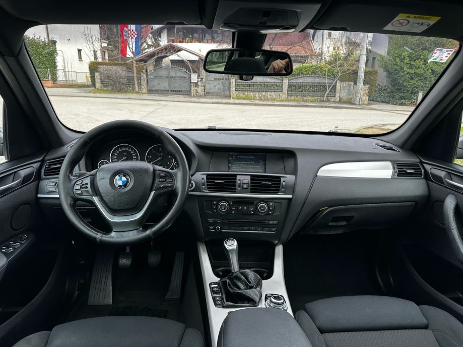 BMW X3 xDrive20d Reg 09/2027 Panorama Navigacija Alu felge, fotografija 13
