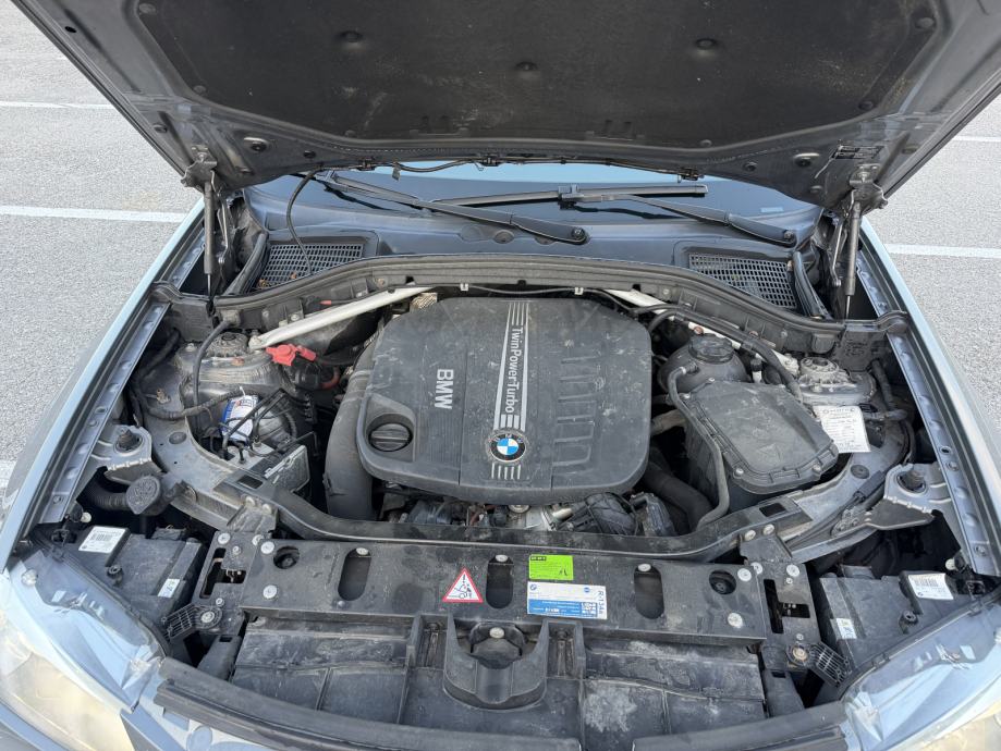 BMW X3 xDrive30d reg godinu dana, moguća zamjena, fotografija 8