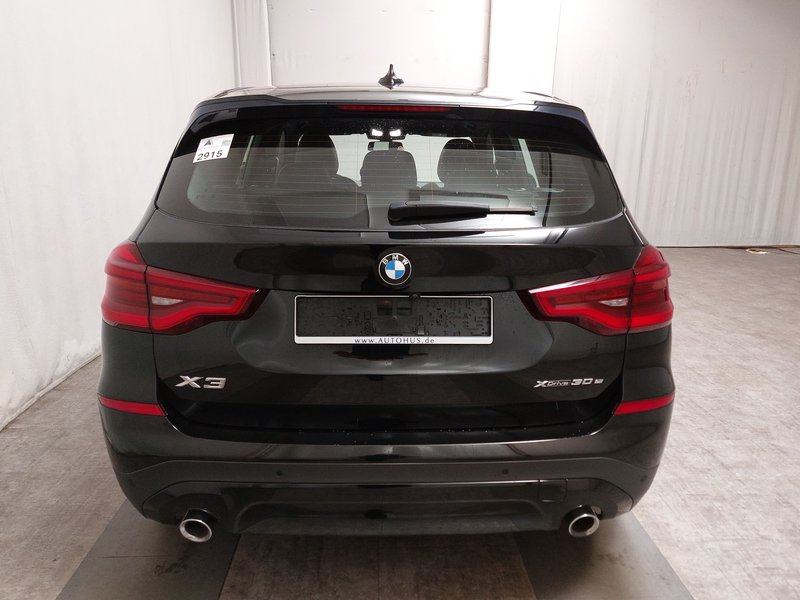 BMW X3 xDrive30e Advantage automatik • panorama • 360° kamera, fotografija 14