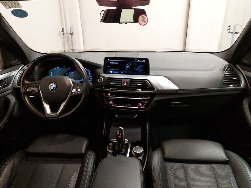 BMW X3 xDrive30e Advantage automatik • panorama • 360° kamera, fotografija 18