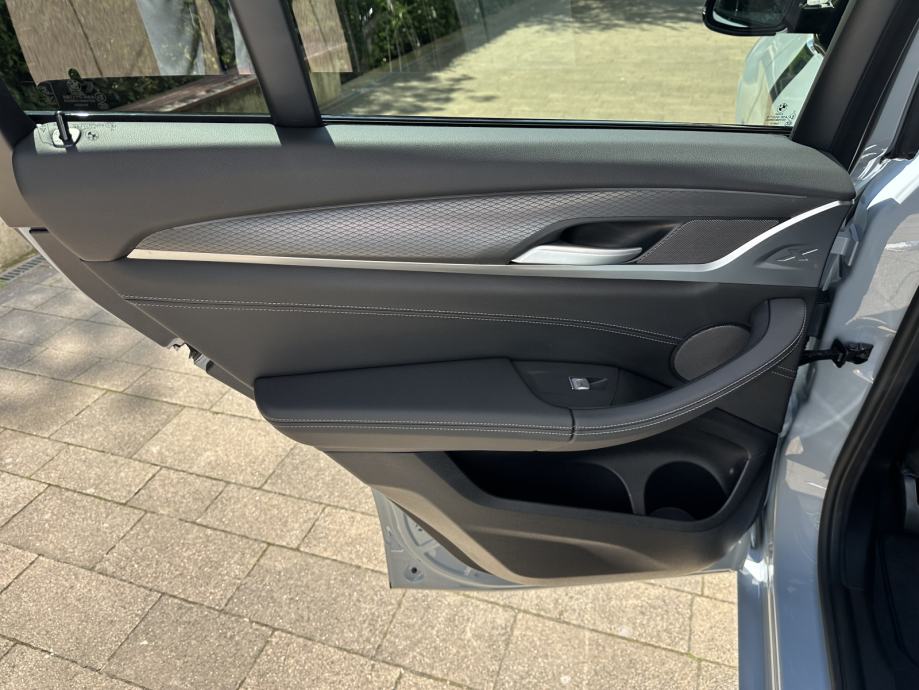 BMW X4 xDrive20d *M SPORT*KAMERA*EL. SJEDALA*HEAD UP*, fotografija 20