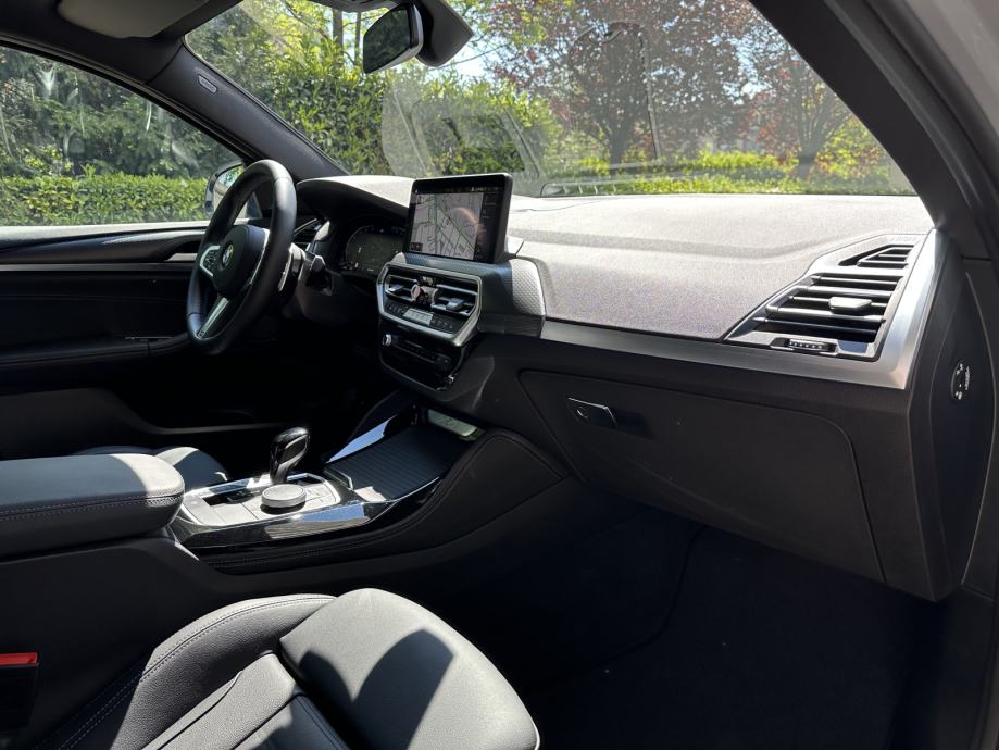 BMW X4 xDrive20d *M SPORT*KAMERA*EL. SJEDALA*HEAD UP*, fotografija 19