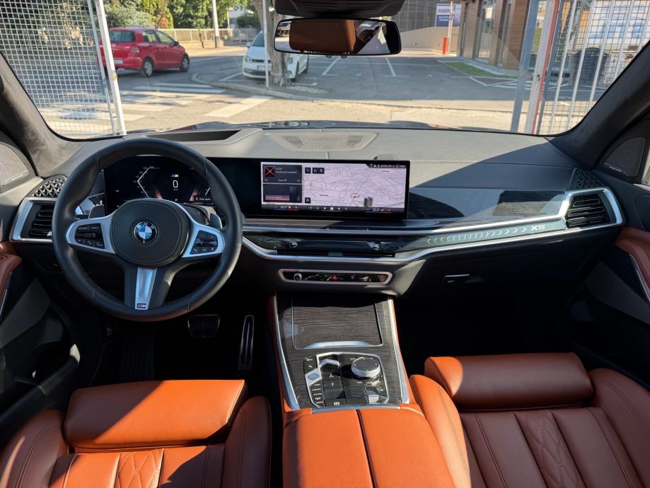 BMW X5 30d Xdrive M sportpaket Pro **ZRAČNI OVJES**7 SJEDALA**, fotografija 9
