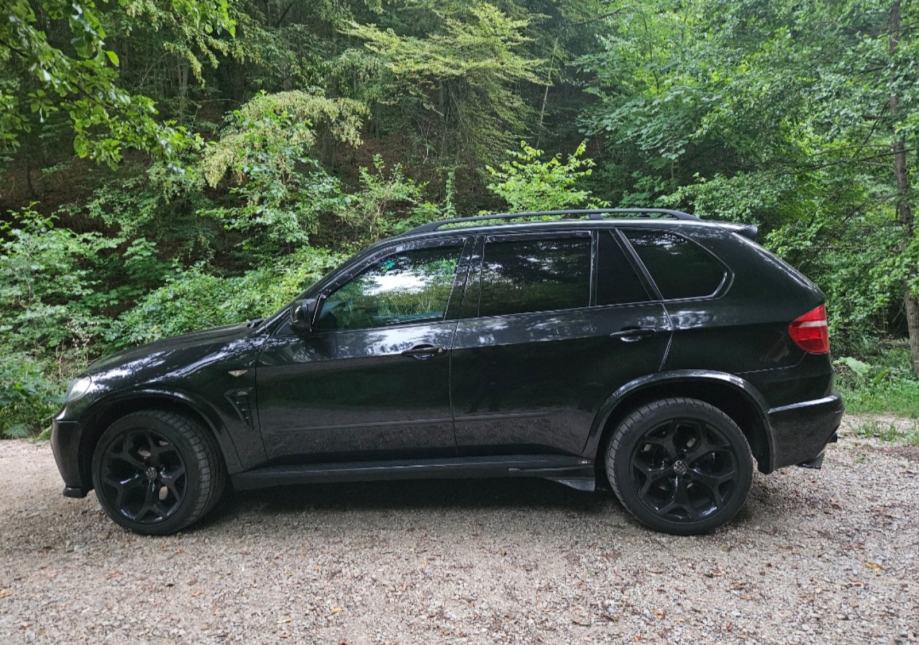 BMW X5 4.8i m paket xDrive, fotografija 3