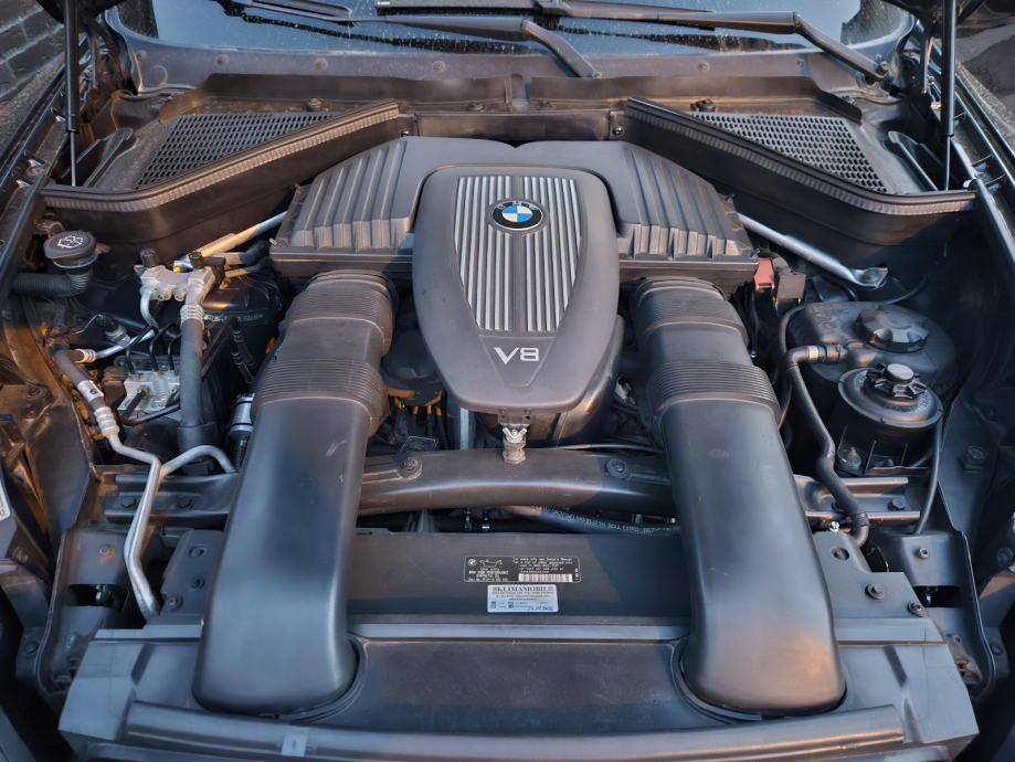 BMW X5 4.8i m paket xDrive, fotografija 11