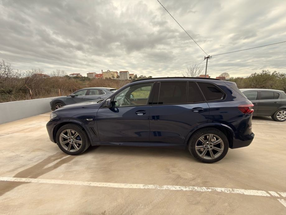 BMW X5 45e - Garancija - H&K, Laser, 360, Air Suspension, fotografija 4