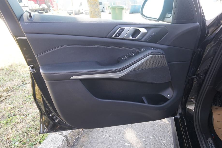 BMW X5 45e #M SPORT#JAMSTVO#SERVISNA#PDV#LEASING#, fotografija 19