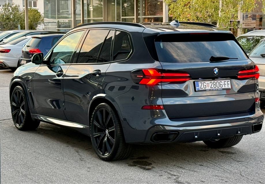 Bmw x5 45e M sport, fotografija 4