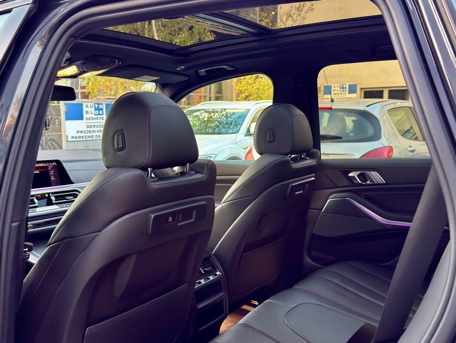 Bmw x5 45e M sport, fotografija 12