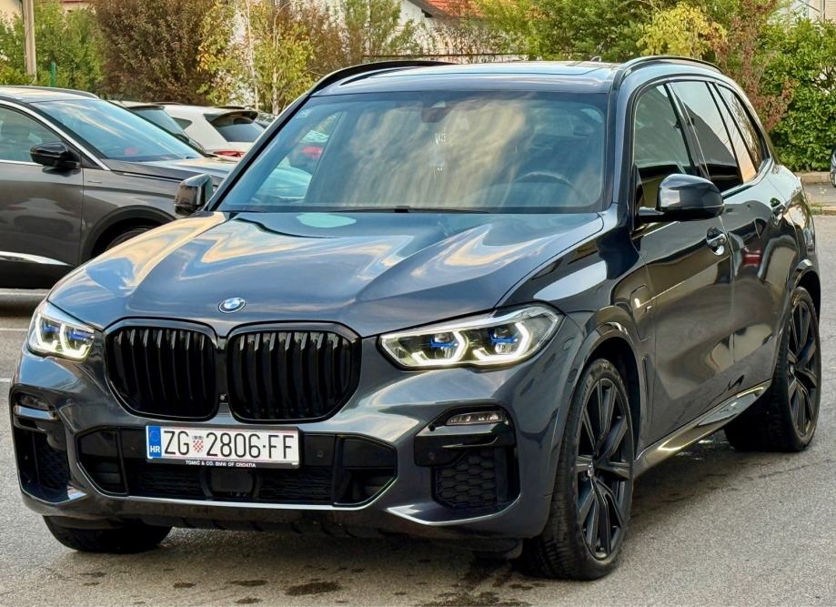 Bmw x5 45e M sport, fotografija 2