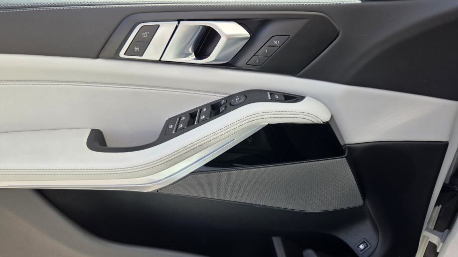 BMW X5 50e Aut. M-Paket * Nije uvoz * Prvi vlasnik *, fotografija 13