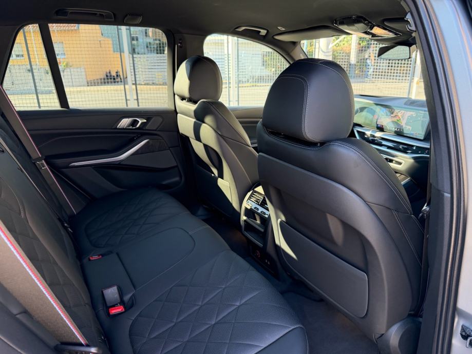 BMW X5 50e Xdrive M Sportpaket PRO*CARBON*KAO NOVO, fotografija 11