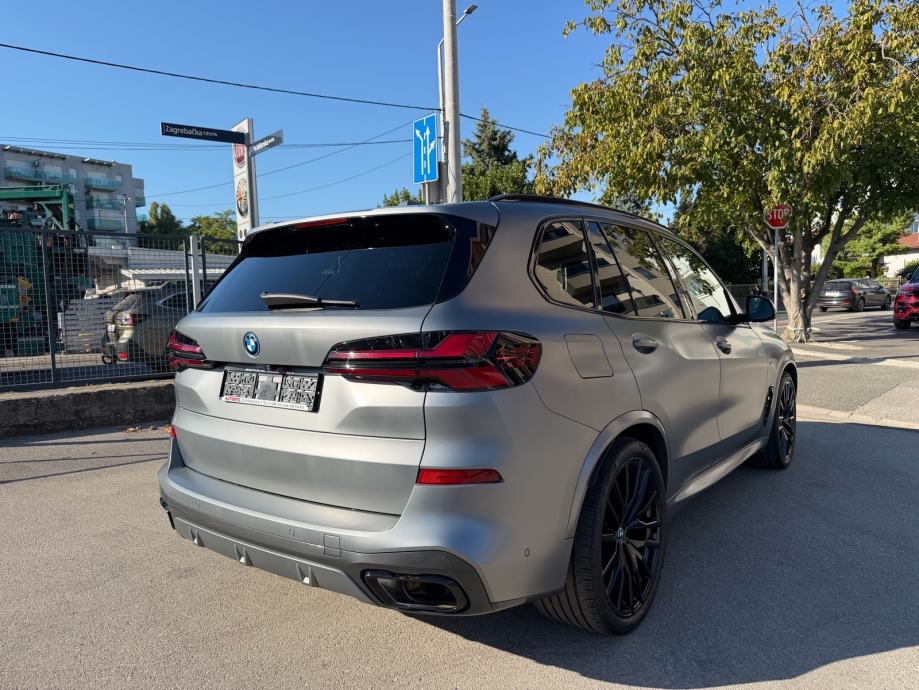 BMW X5 50e Xdrive M Sportpaket PRO*CARBON*KAO NOVO, fotografija 5