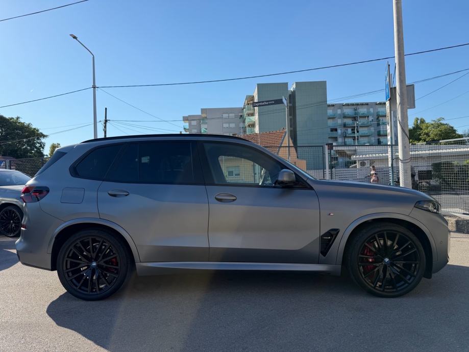BMW X5 50e Xdrive M Sportpaket PRO*CARBON*KAO NOVO, fotografija 4