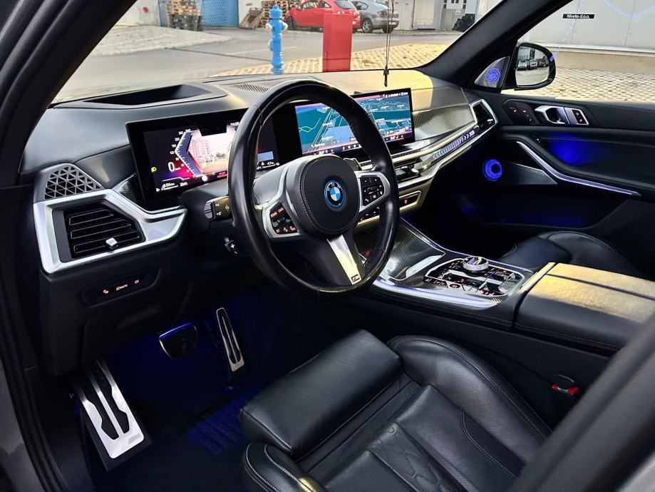 BMW X5 50e M-SPORT PRO B&W PANO LASER KOŽA ICONIC HUD U PDV-u FULL, fotografija 17
