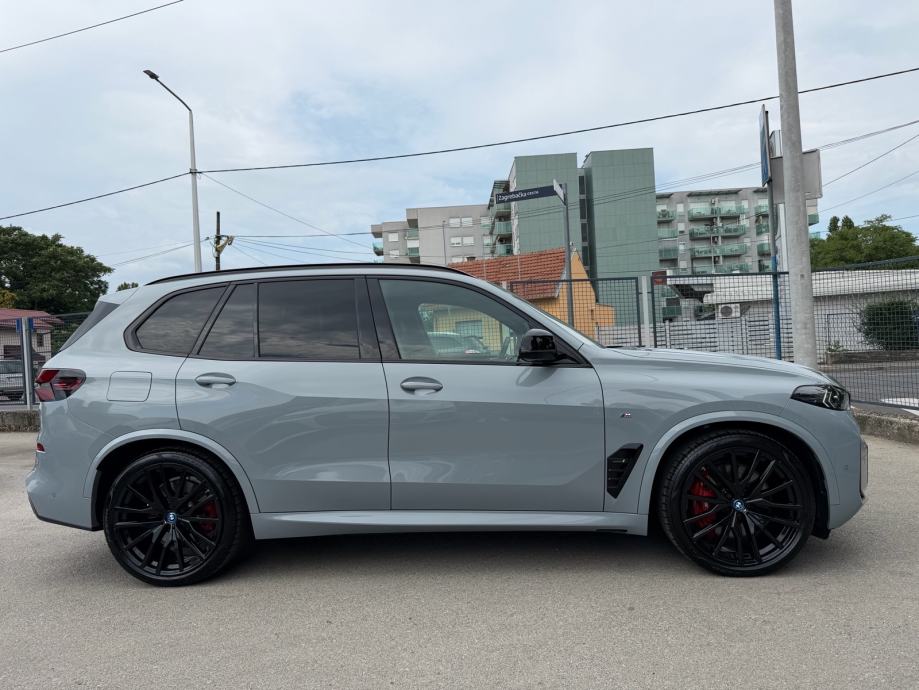 BMW X5 50e Xdrive M Sportpaket PRO*CARBON*KAO NOVO!!*, fotografija 4
