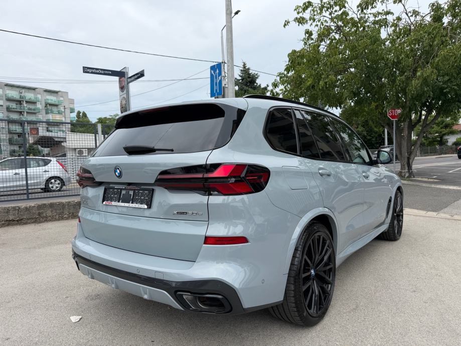BMW X5 50e Xdrive M Sportpaket PRO*CARBON*KAO NOVO!!*, fotografija 5
