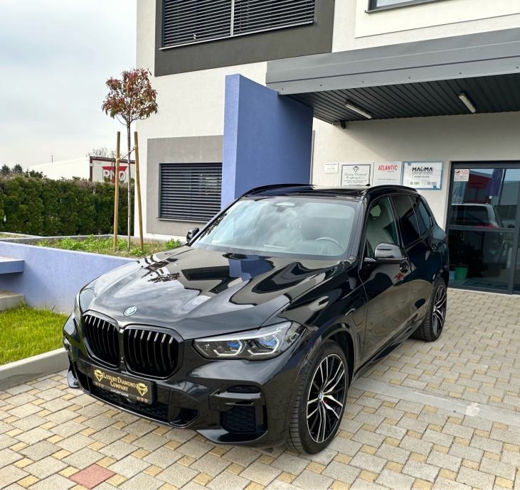 BMW X5 xDr45e** M SPORT**LASER**SWAROVSKI**360** PANORAMA**ZRAČNI**, fotografija 2