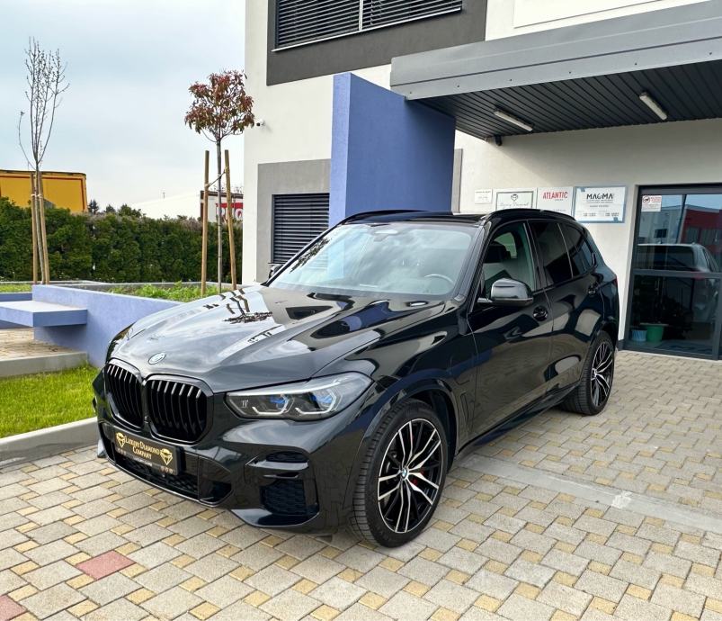 BMW X5 xDr45e** M SPORT**LASER**SWAROVSKI**360** PANORAMA**ZRAČNI**, fotografija 3