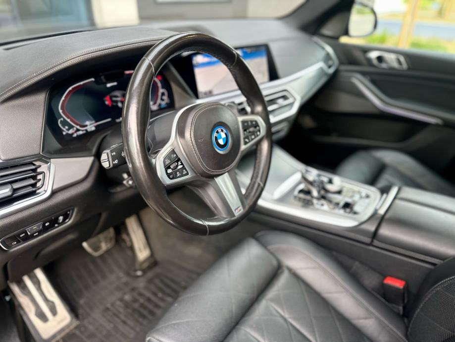 BMW X5 xDr45e** M SPORT**LASER**SWAROVSKI**360** PANORAMA**ZRAČNI**, fotografija 16