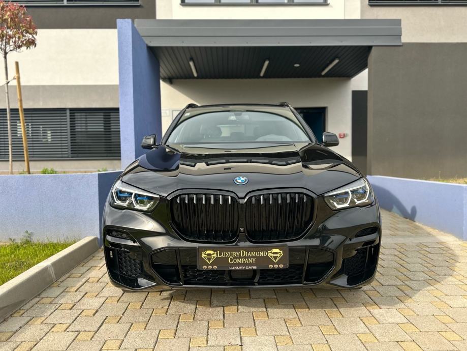 BMW X5 xDr45e** M SPORT**LASER**SWAROVSKI**360** PANORAMA**ZRAČNI**, fotografija 7