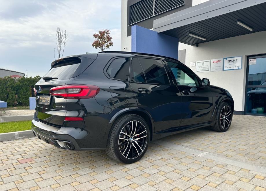 BMW X5 xDr45e** M SPORT**LASER**SWAROVSKI**360** PANORAMA**ZRAČNI**, fotografija 9