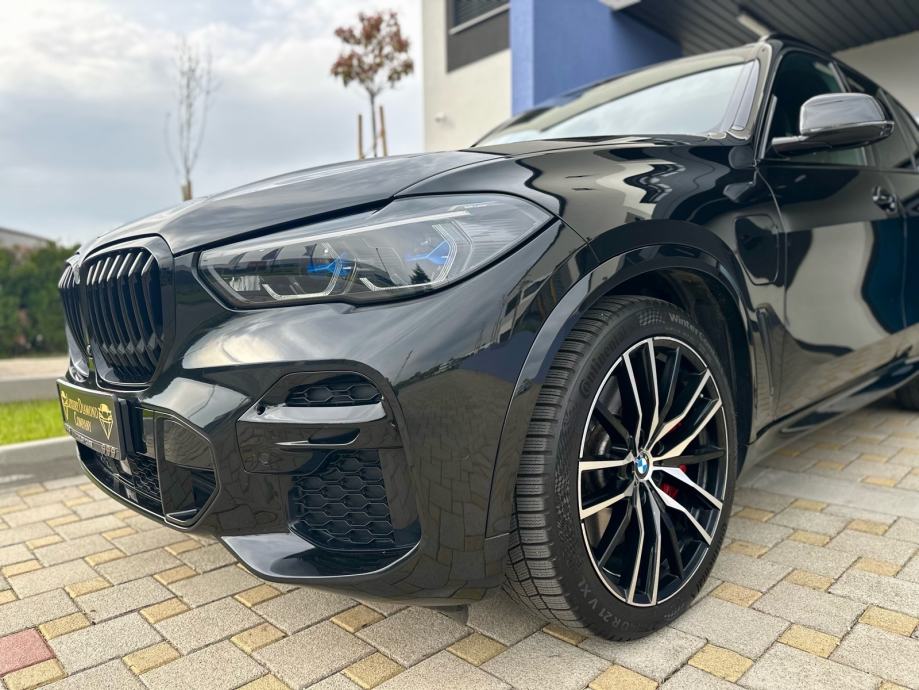 BMW X5 xDr45e** M SPORT**LASER**SWAROVSKI**360** PANORAMA**ZRAČNI**, fotografija 6