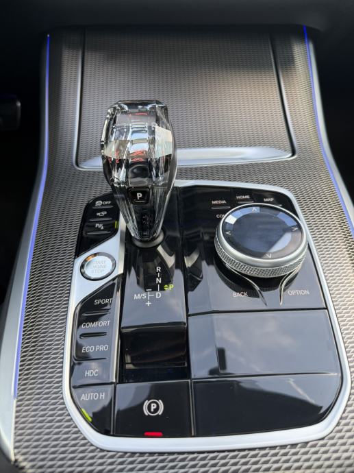 BMW X5 XDRIVE 30D,M , 210 KW ,laser,pano,head-up,reg 06/2027, fotografija 18