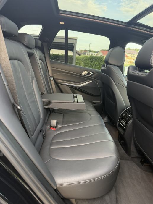 BMW X5 XDRIVE 30D,M , 210 KW ,laser,pano,head-up,reg 06/2027, fotografija 12